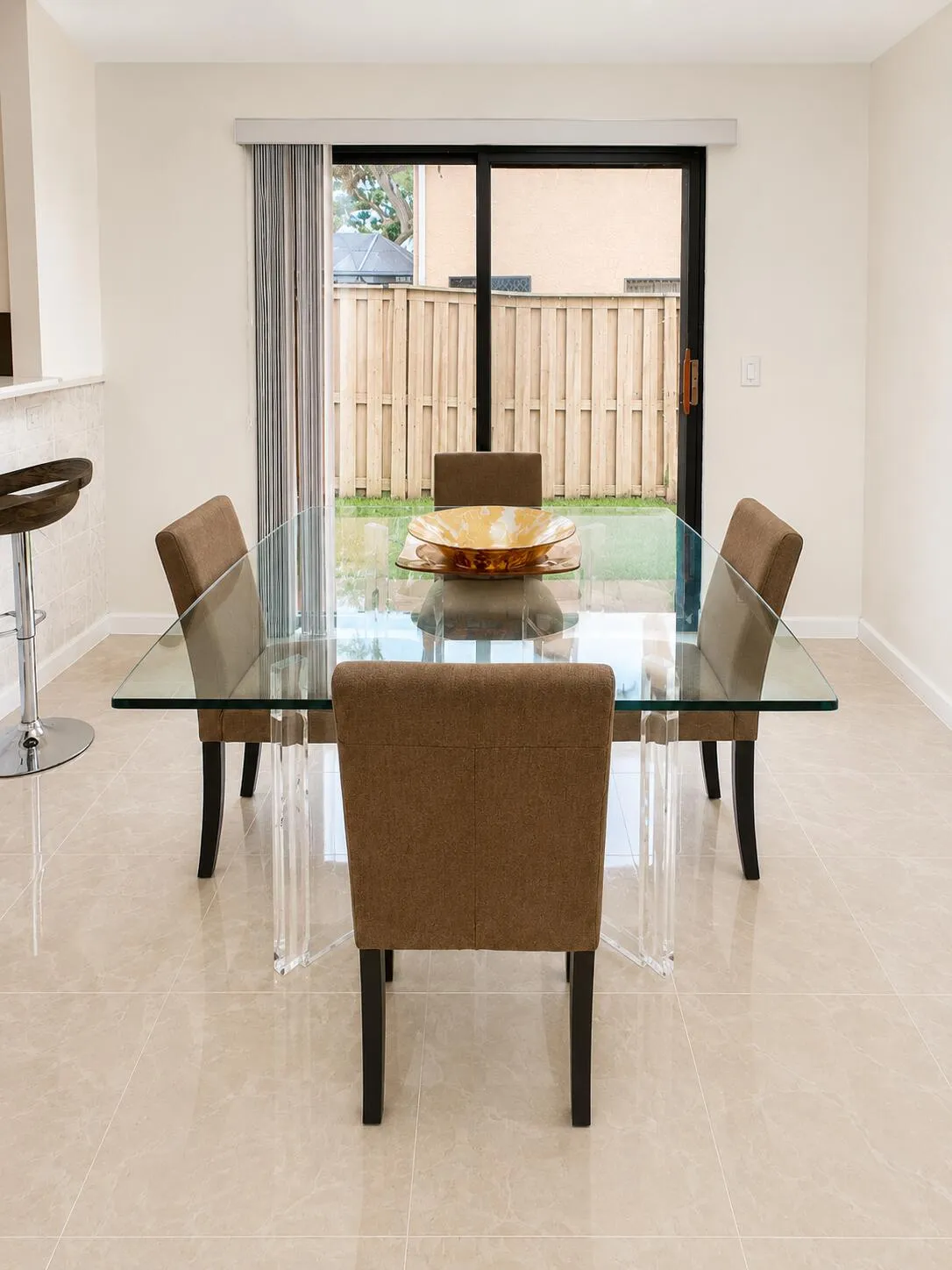Breakfast Nook and Slider to Outside