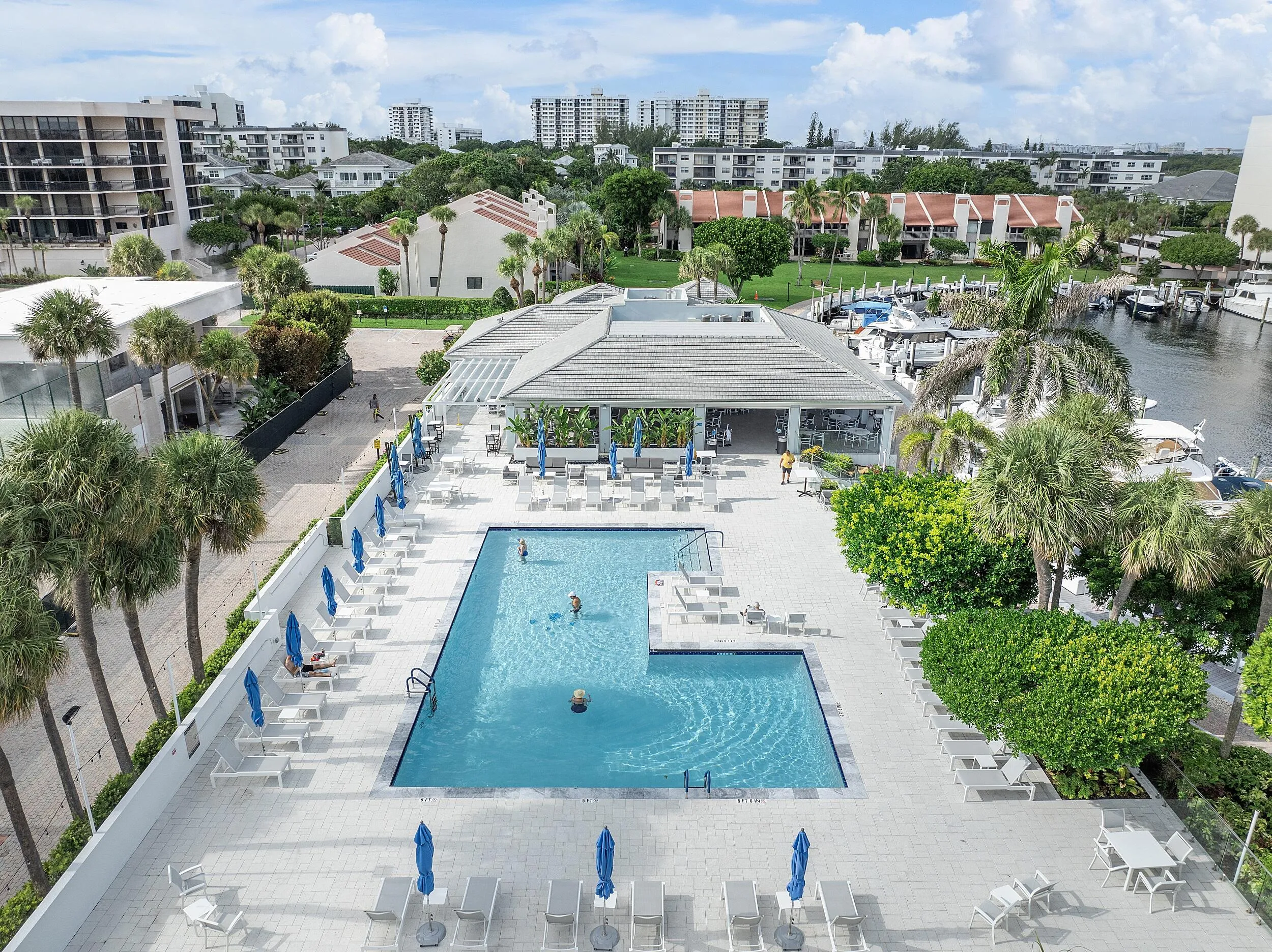 2687_N_Ocean_Blvd_Pool Chickee Bar R