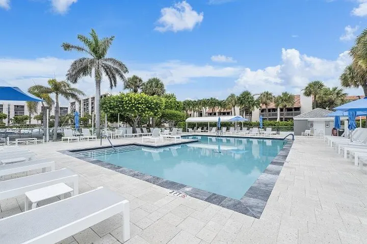 YR Main Pool (2)