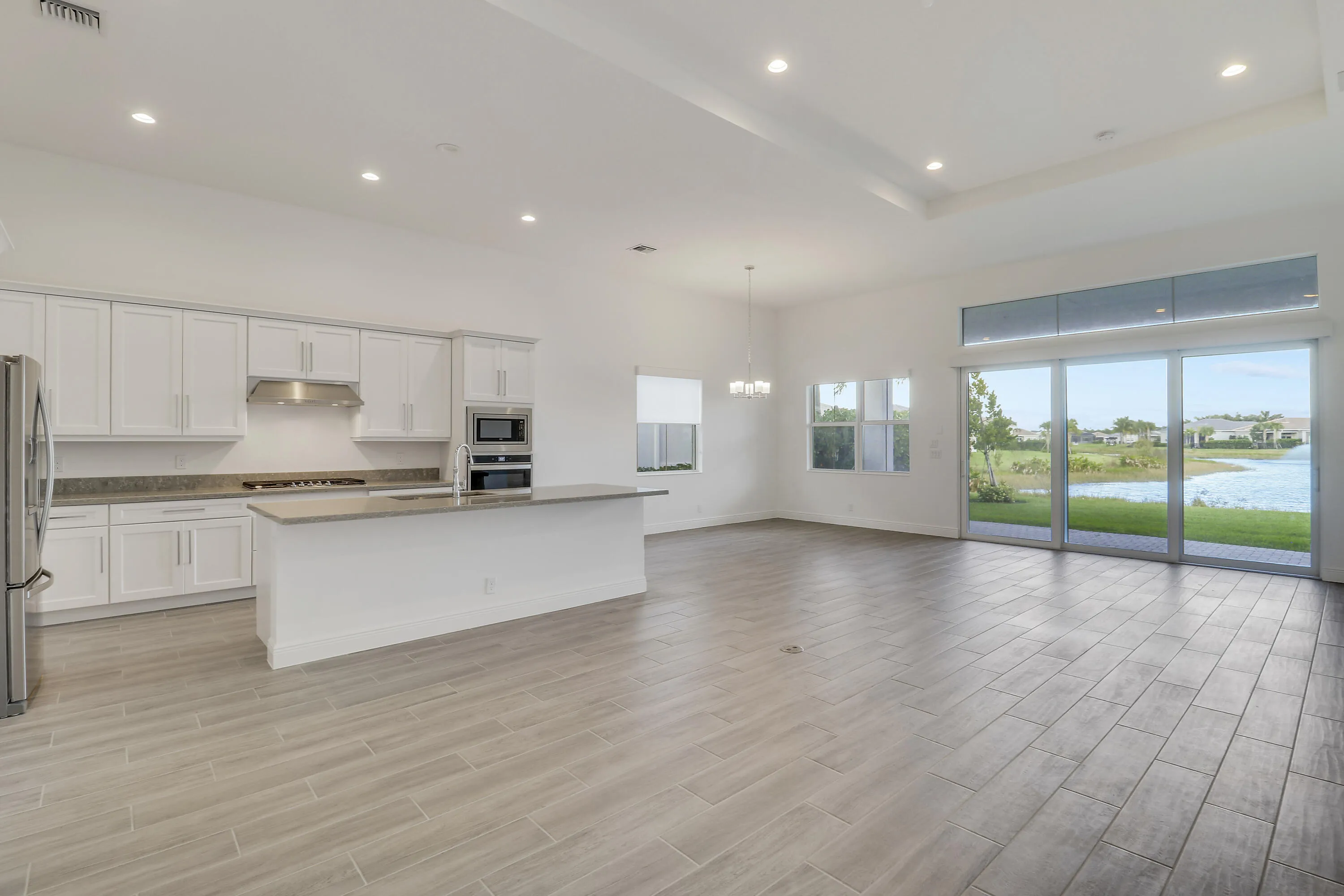 Gtreat Rm, Dining Rm & Kitchen