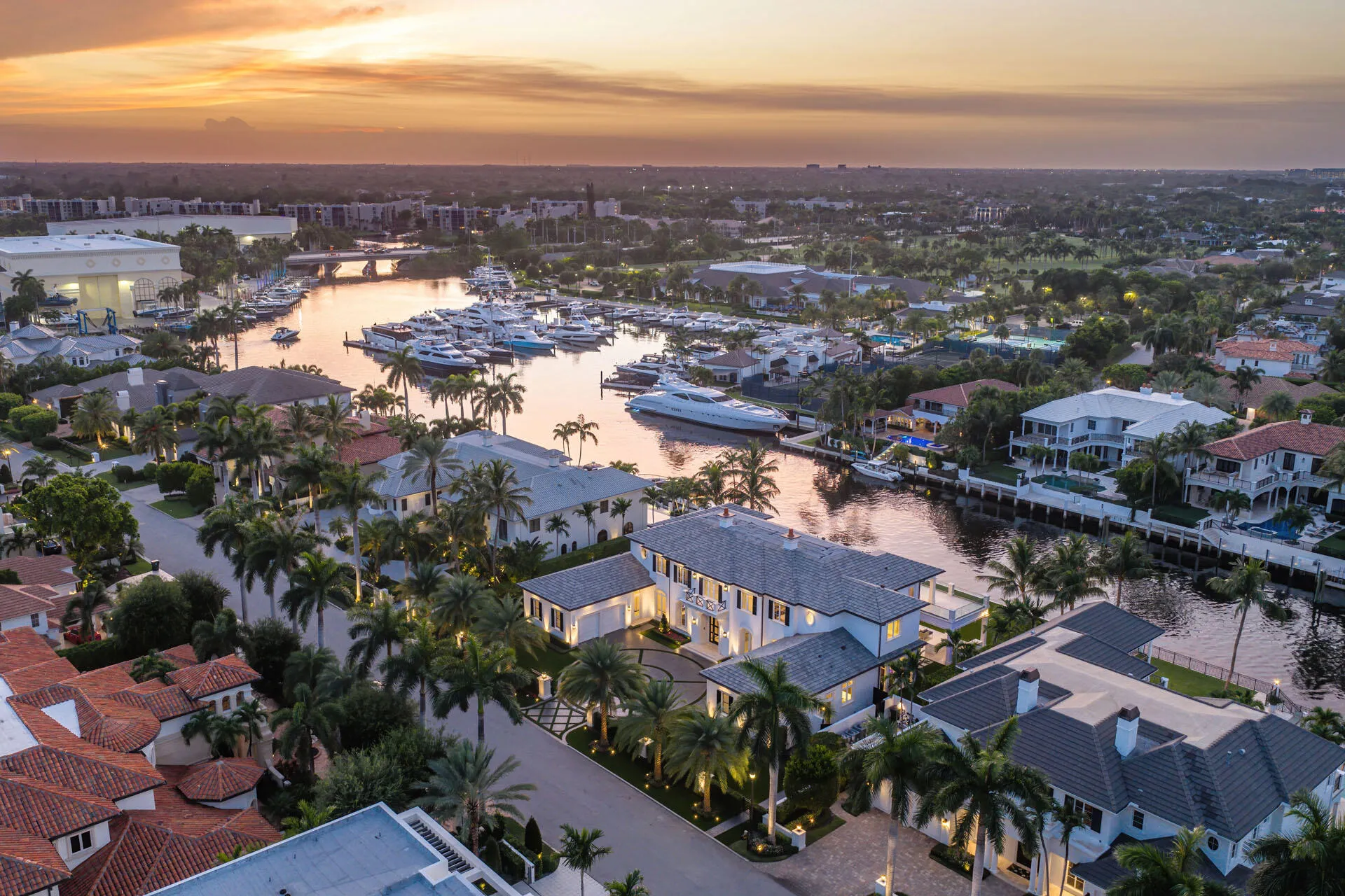 215_W_Key_Palm_Road_Dusk_17