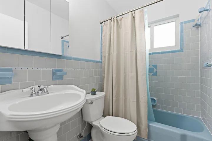 Bathroom 2