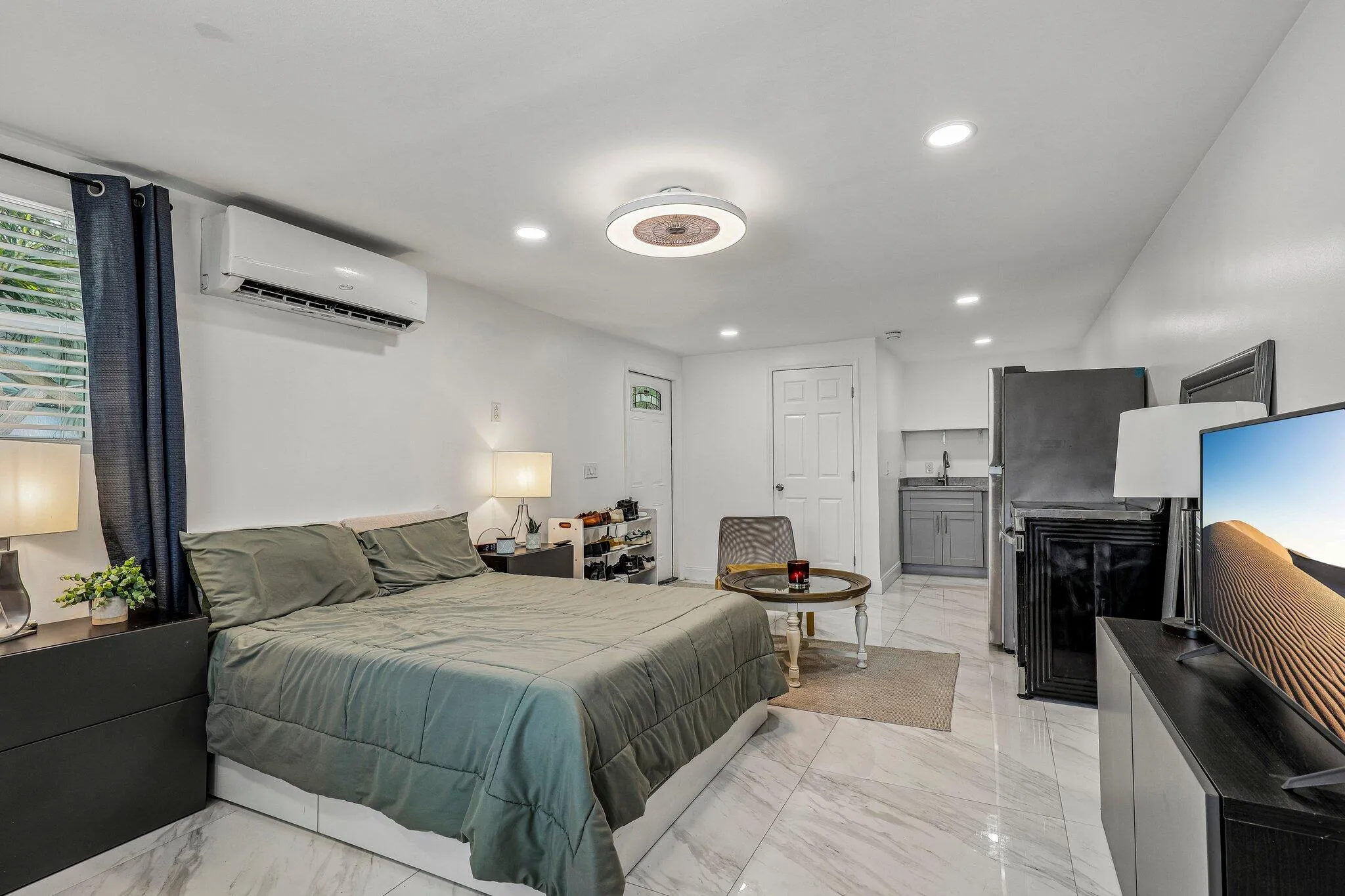 42-web-or-mls-N 22nd Ave-S2107-042
