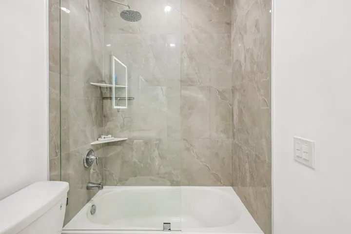 32-web-or-mls-N 22nd Ave-S2107-032
