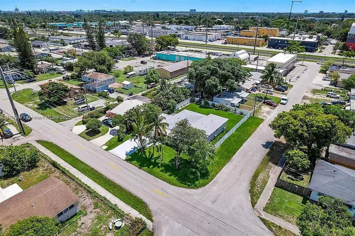 24-web-or-mls-N 22nd Ave-S2107-024