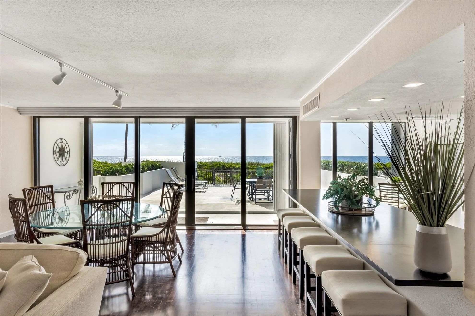 LIVING ROOM TO PATIO & OCEAN VIEW