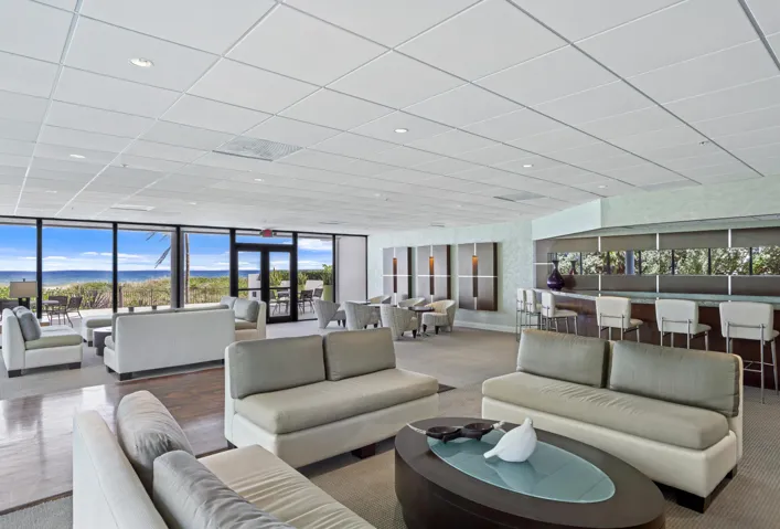 CLUB ROOM