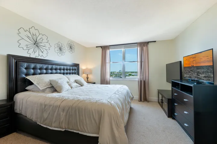20260715 - 777 S Federal Hwy Apt 906 - M