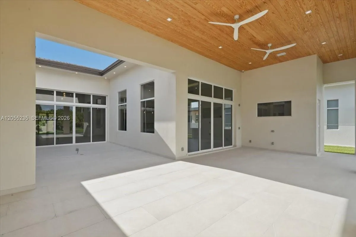 Property photo 131