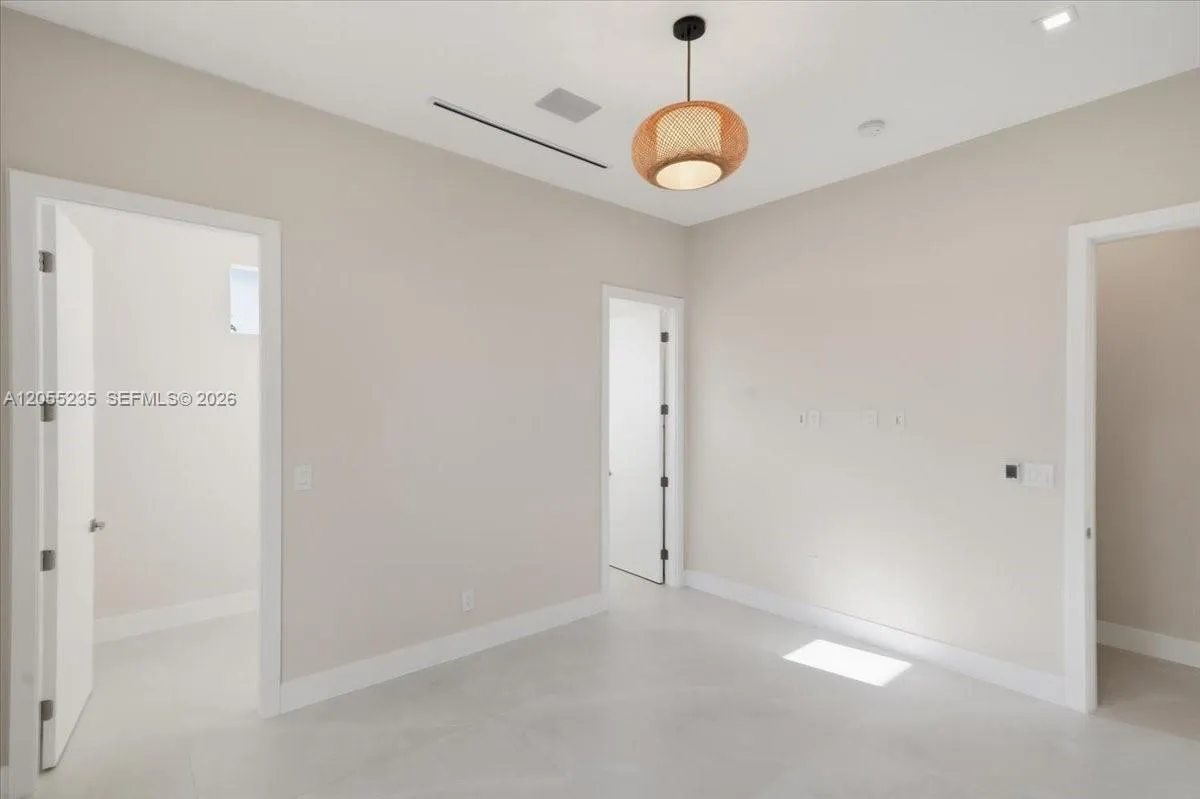 Property photo 107