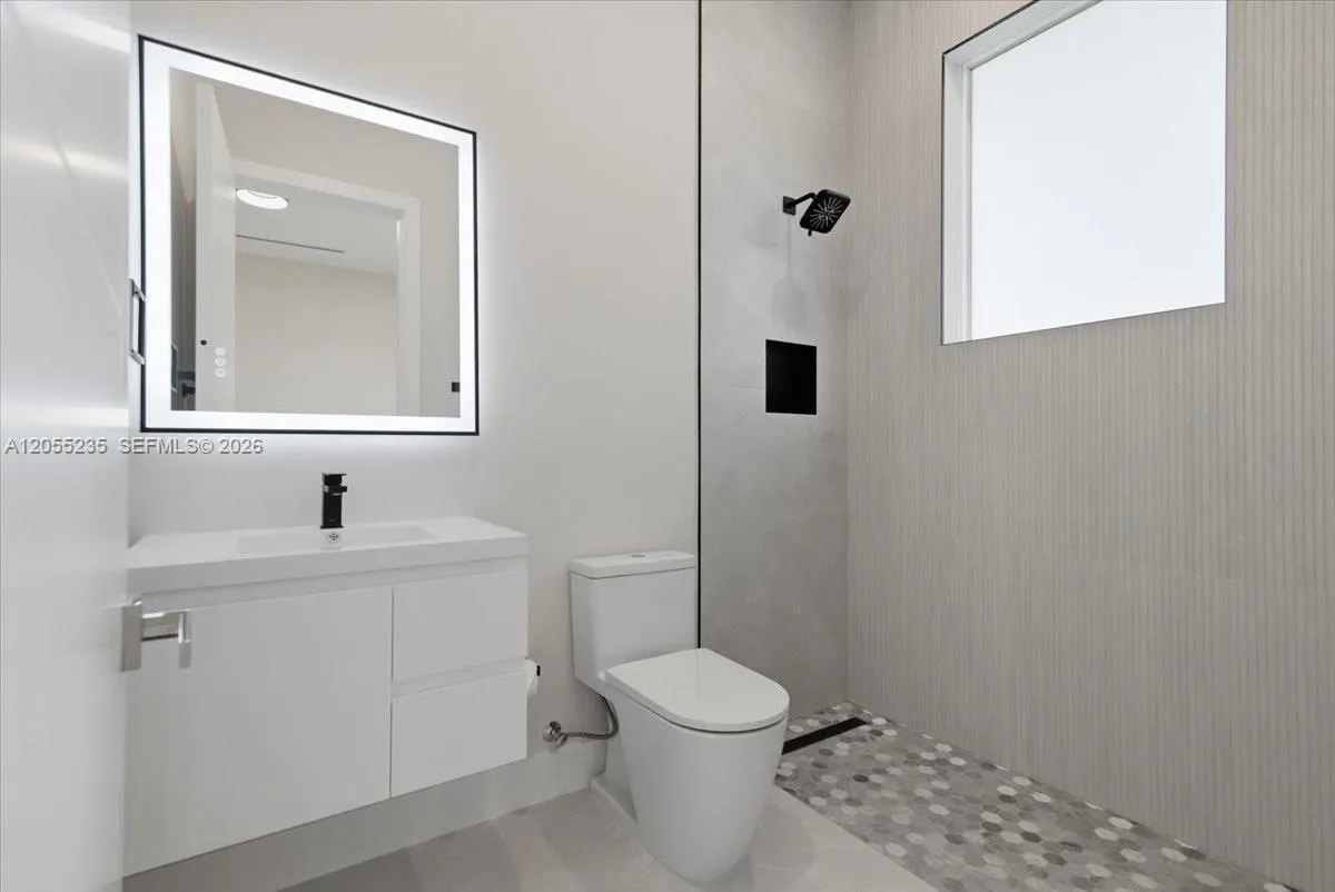 Property photo 71