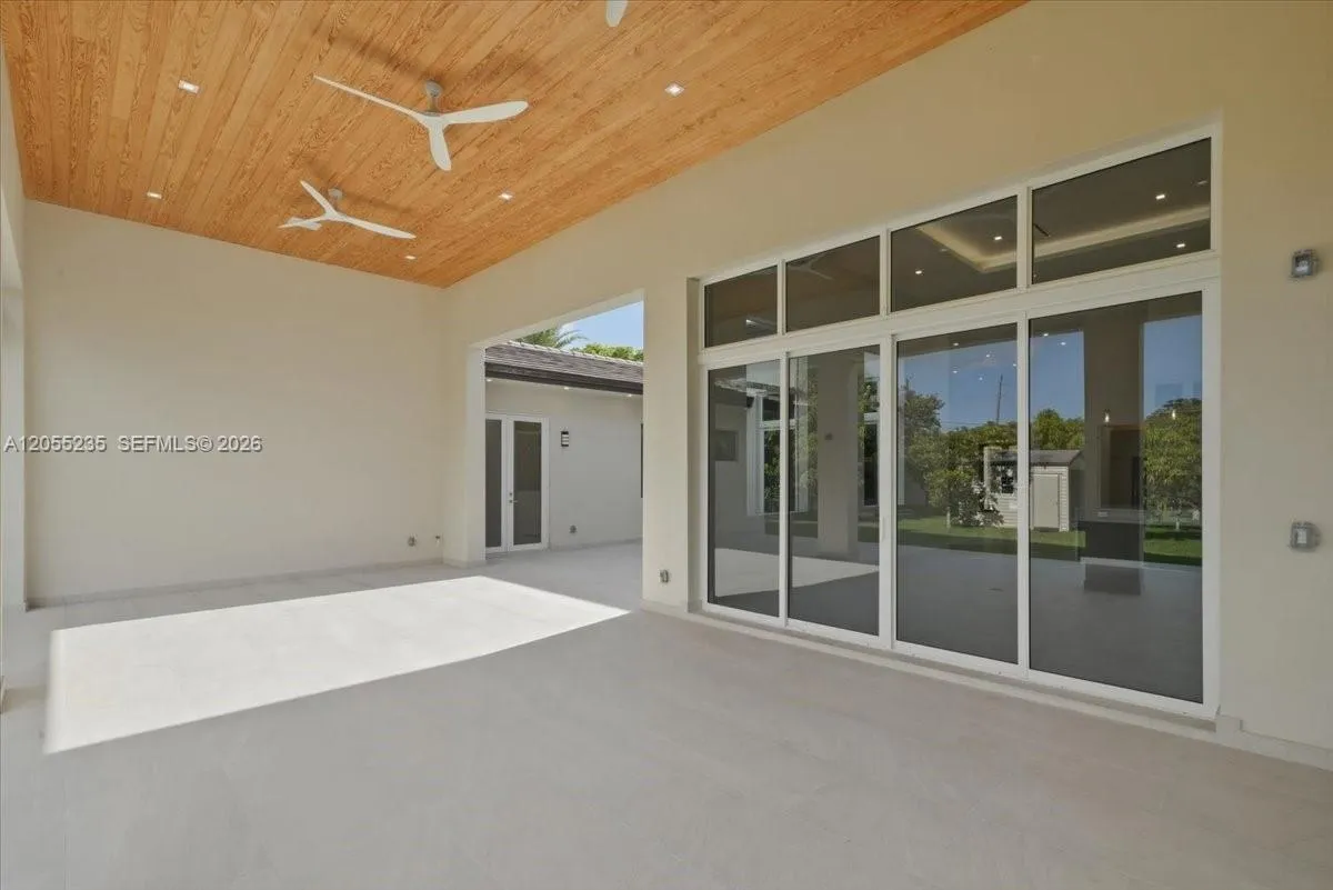 Property photo 137