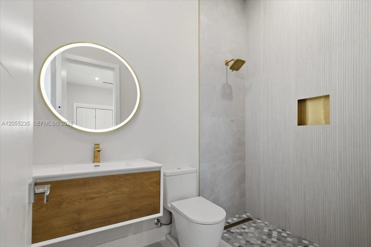 Property photo 83