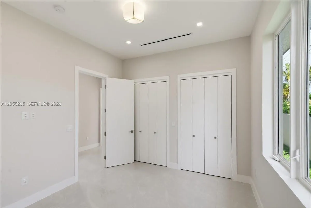 Property photo 78