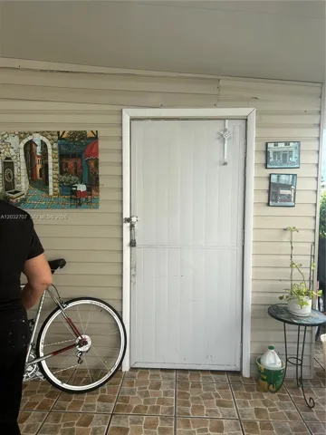 Laundry door