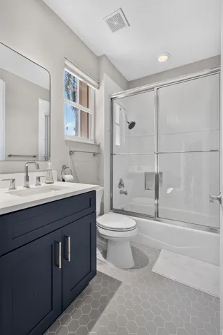 Upstairs Bath
