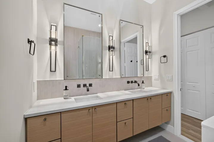 En suite bath
