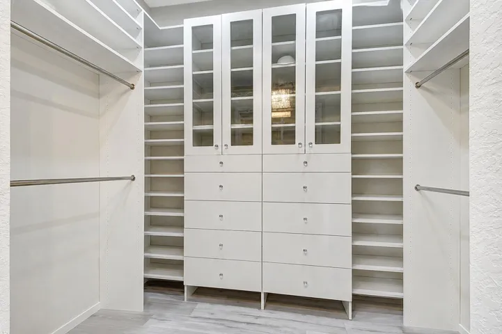 Primary Fitted Closet