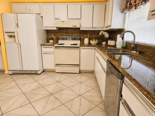 4763 Kitchen 2 (Rev)