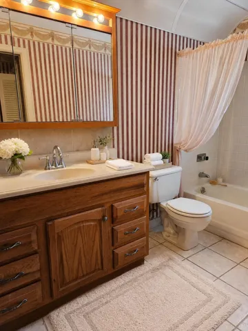 4763 Master Bath (Rev)