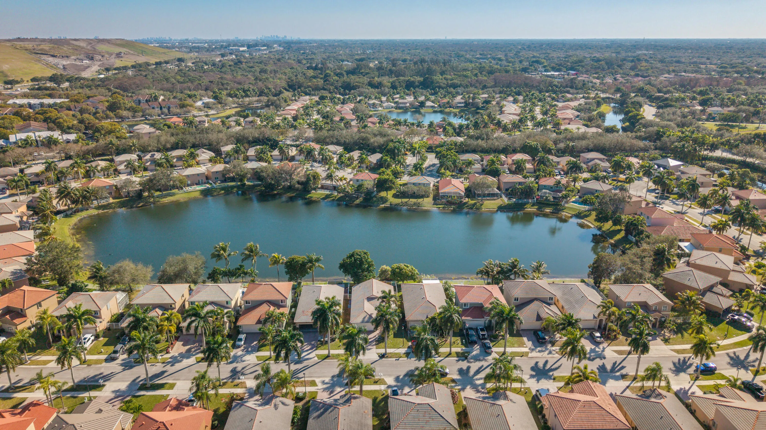 3800 Woodfield Dr-45
