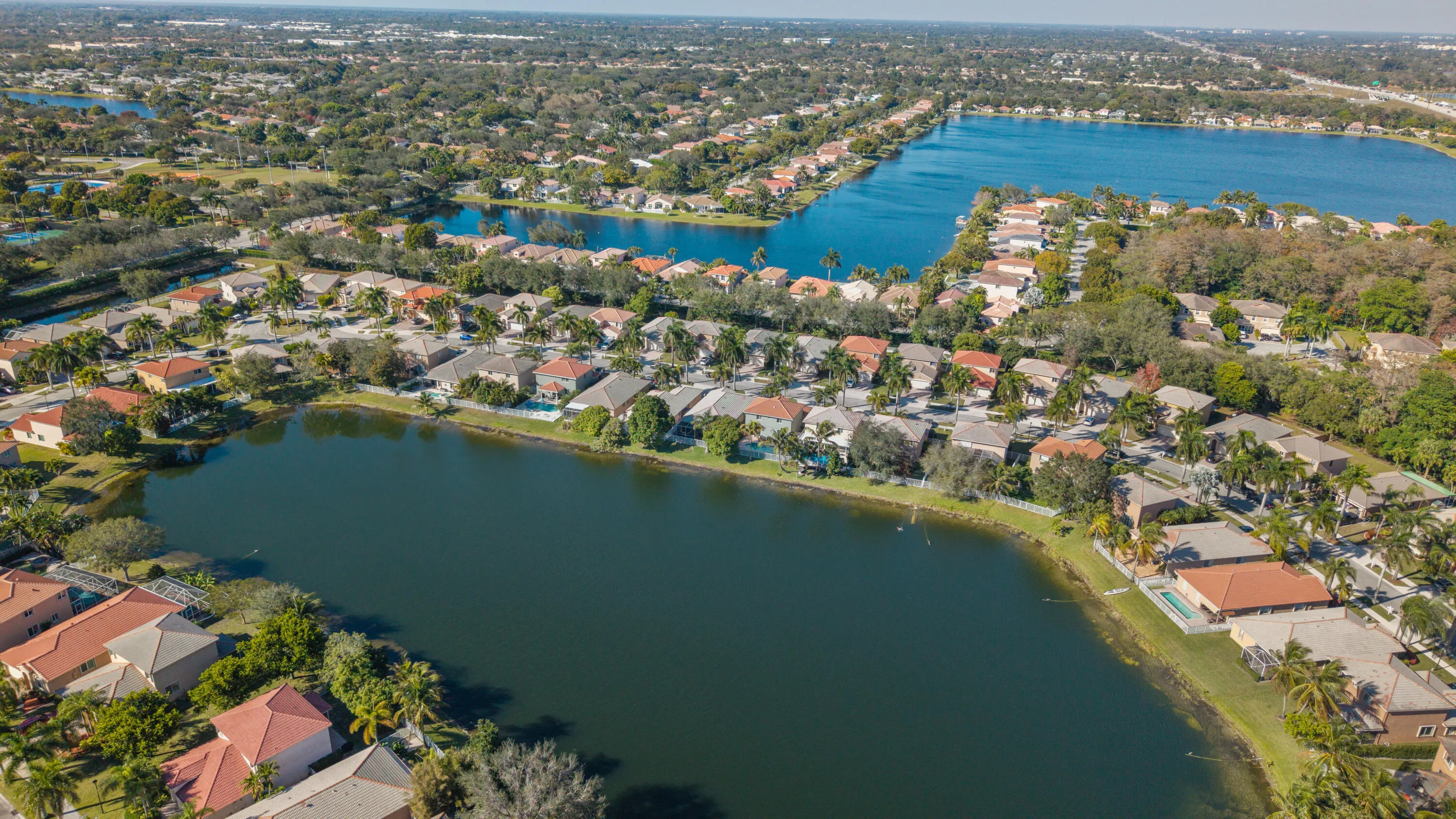 3800 Woodfield Dr-47