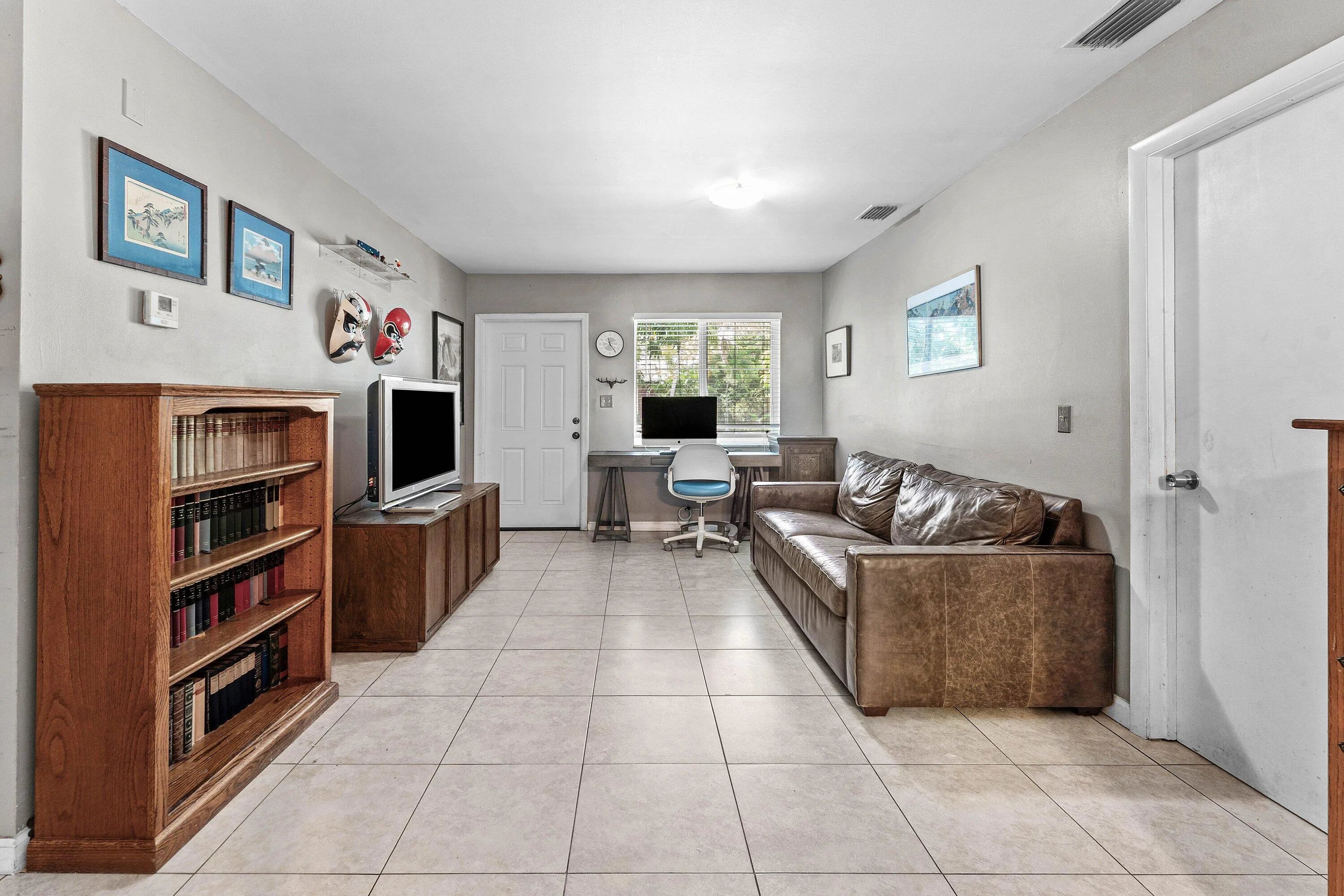 005-417UplandRoad-WestPalmBeach-FL-33401