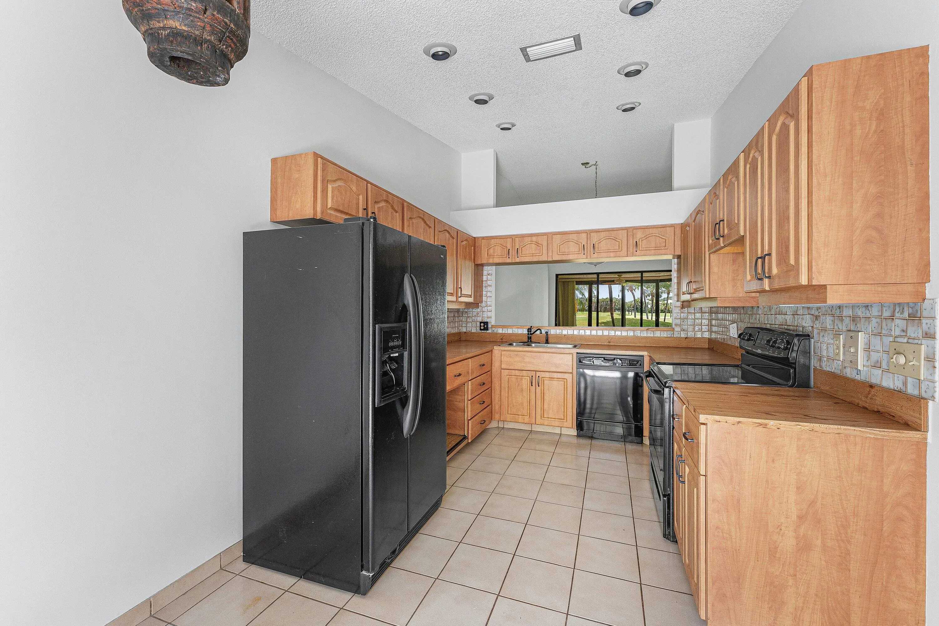 017-5272FairwayWoodsDrive-4112-DelrayBea