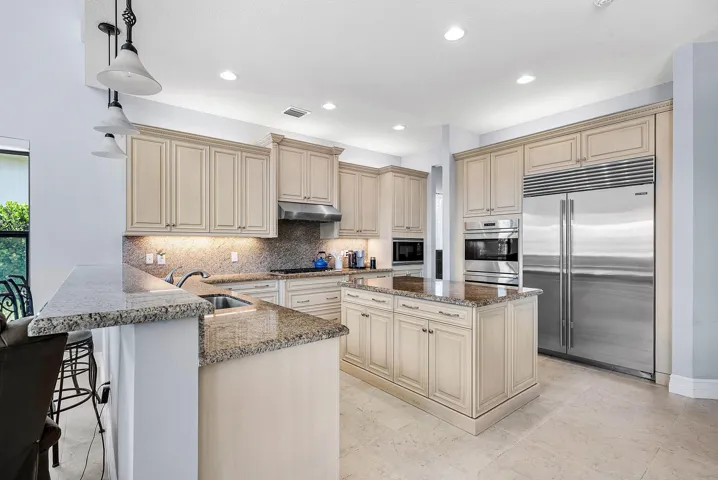 018-16884StrasbourgLane-DelrayBeach-FL-3