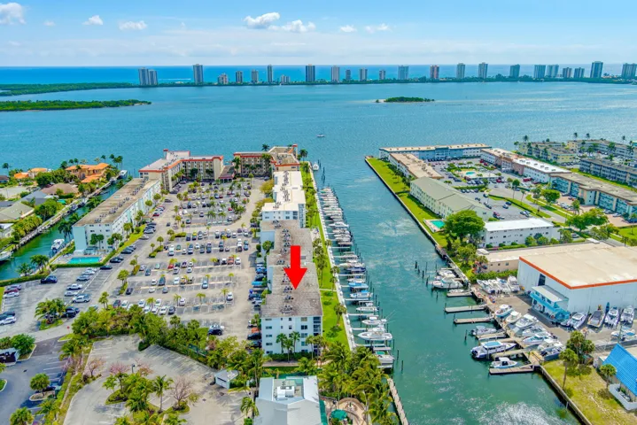 108 Paradise Harbour 512 NPB Pool2Bldg M