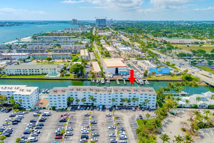 108 Paradise Harbour 512 NPB Pool2Bldg M