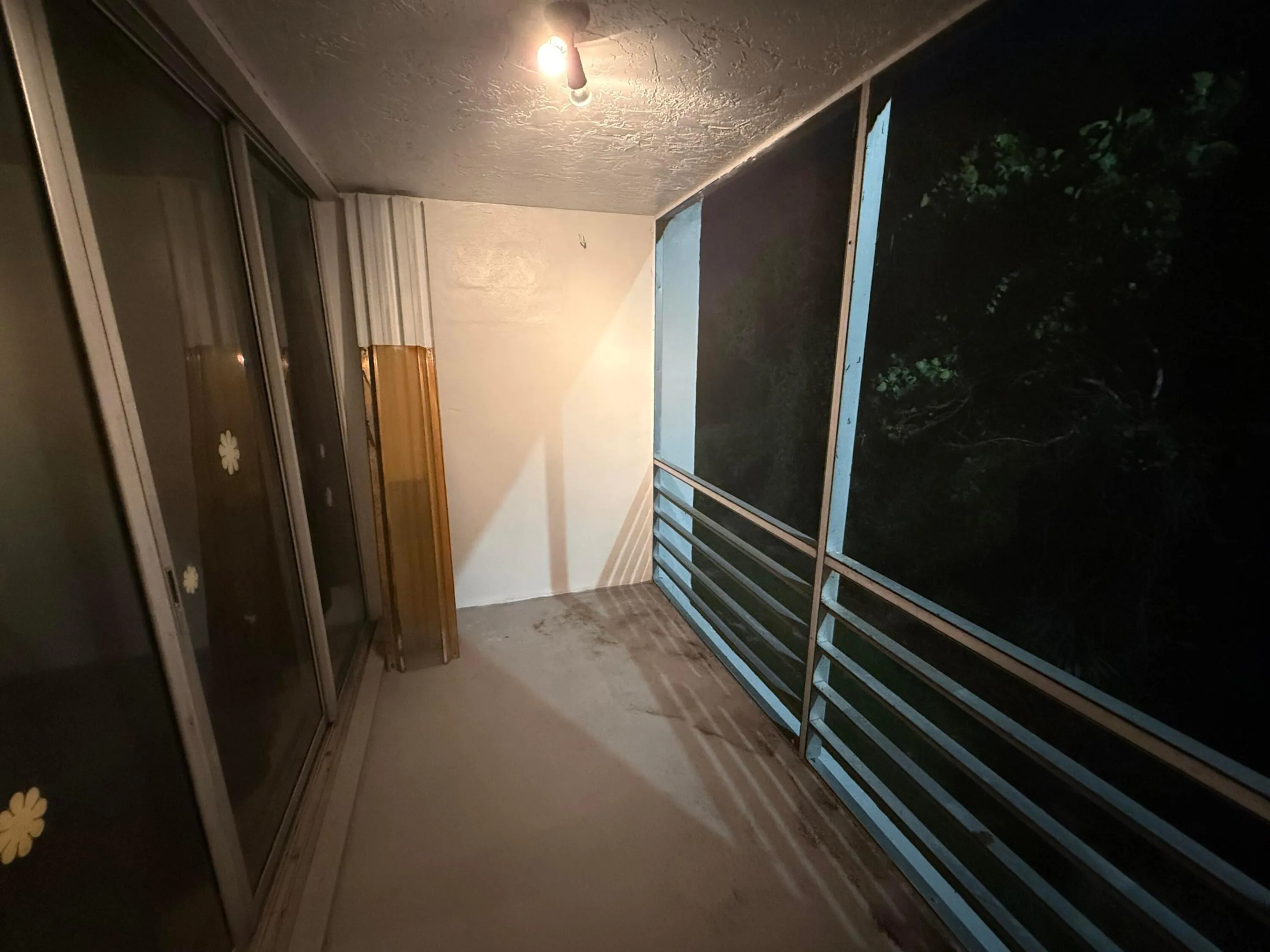 Live Oak Balcony 1
