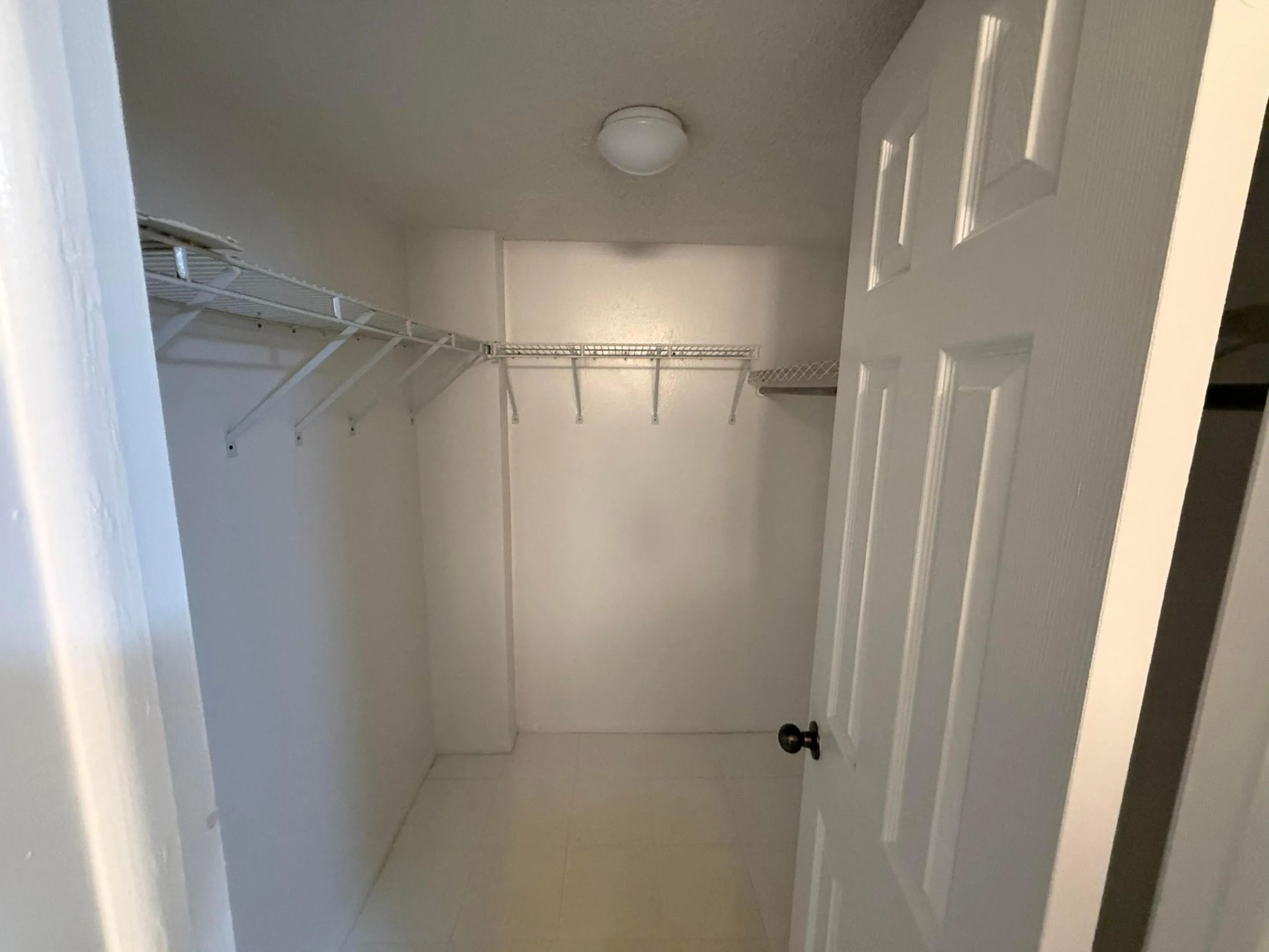 Live Oak Walk in Closet