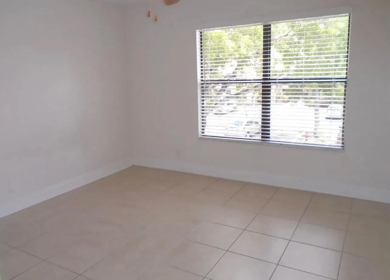 2 main room w window