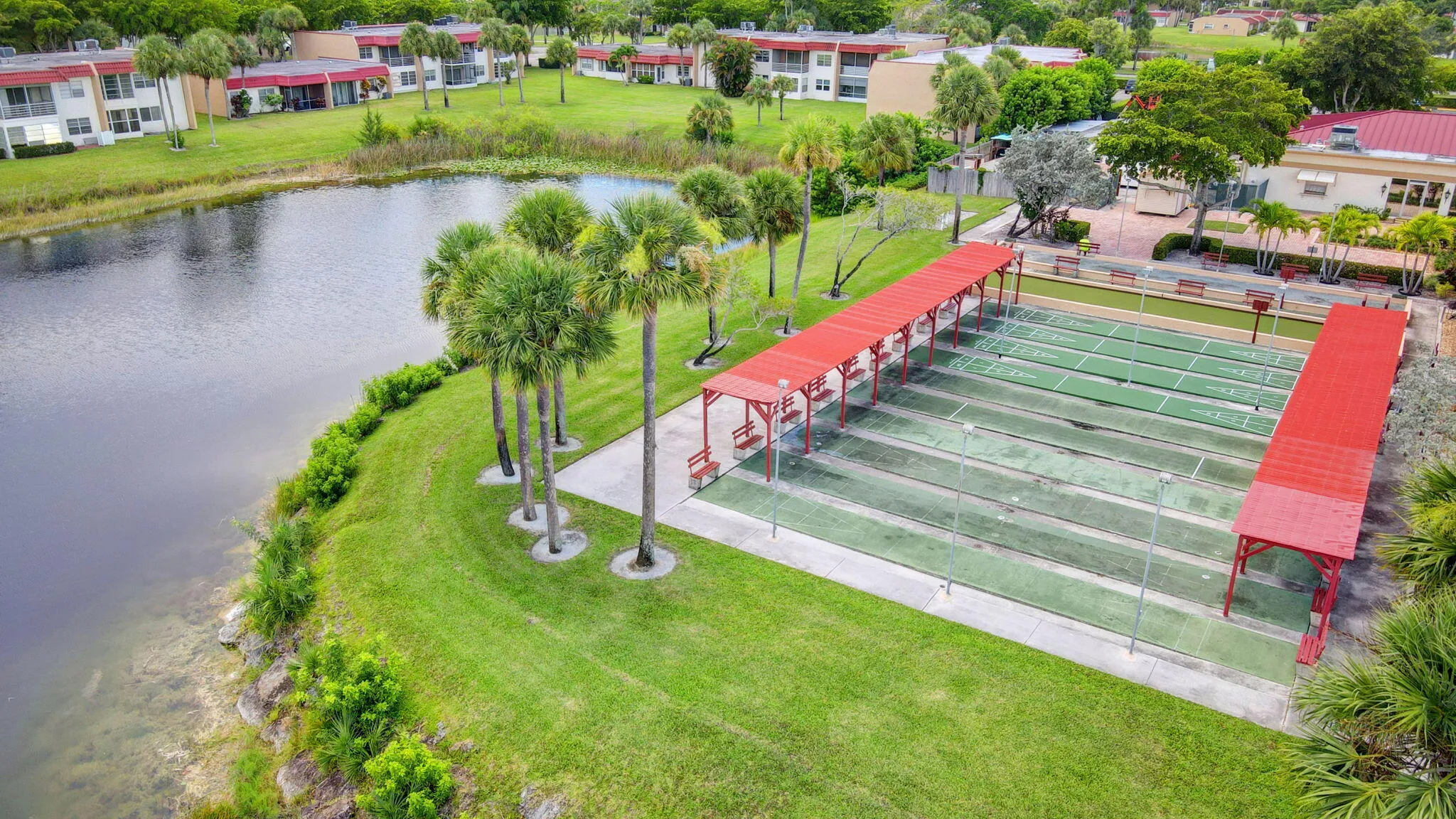 Golden Lakes clubhouse A