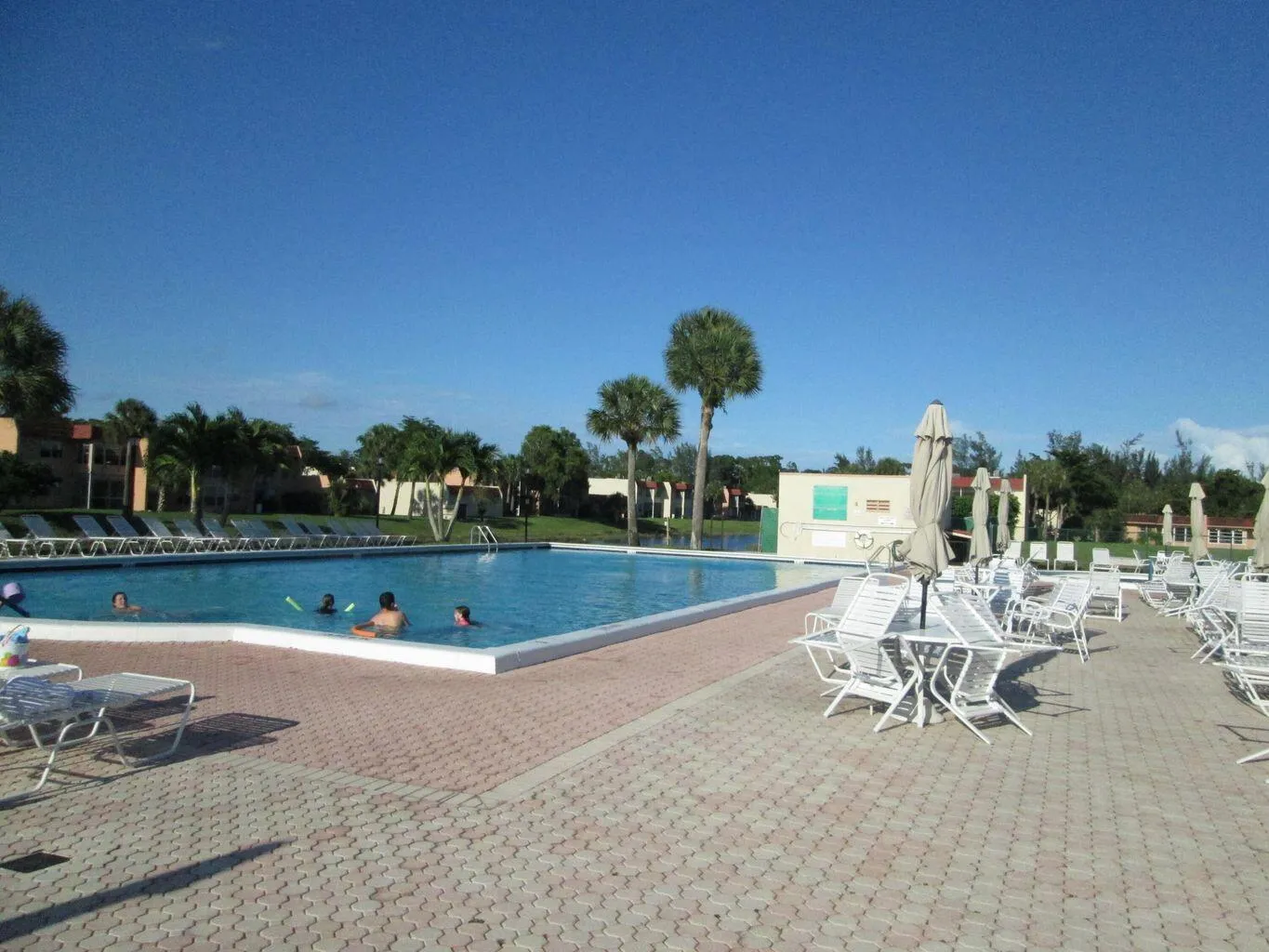 Pool 4