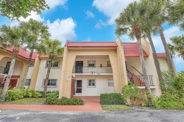 Condo Bldg front