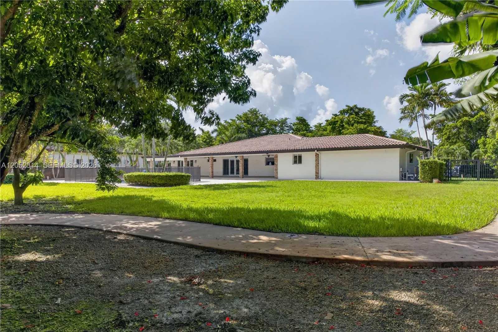 Property photo 33