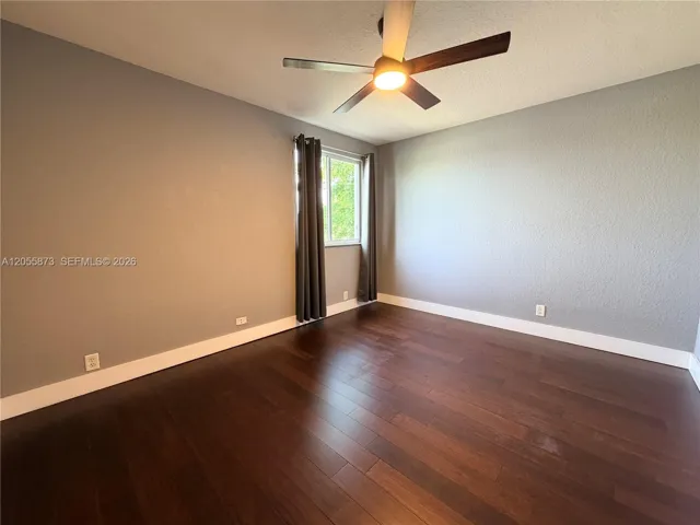 Right back bedroom