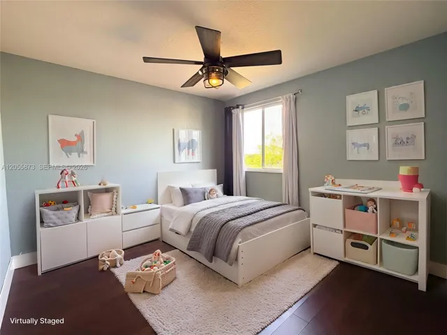 Left back bedroom