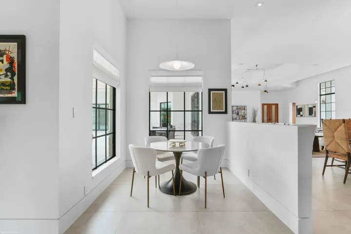 Breakfast nook