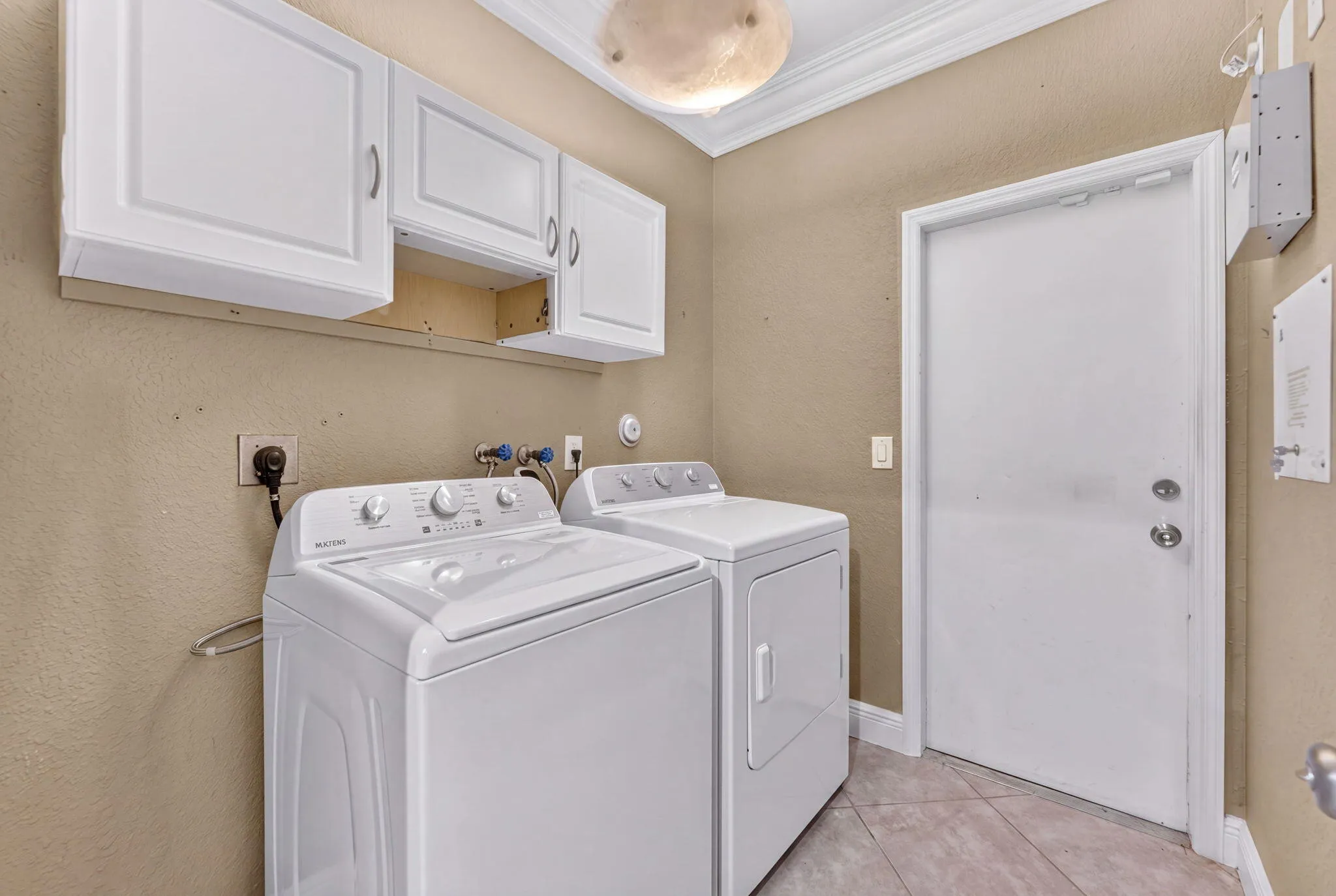 26-web-or-mls-Vacant_DSC07681_hf4k