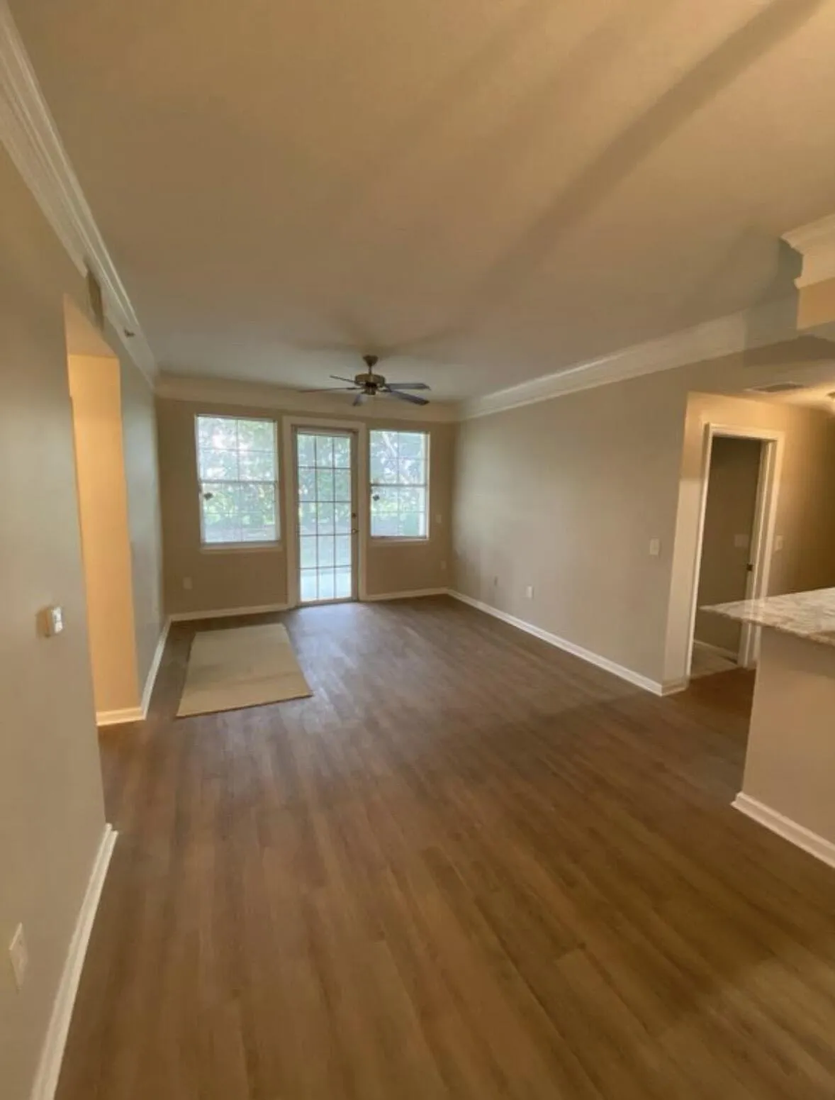Chefs Kitchen/ Granite Counters/ Refinished Cabinetry
