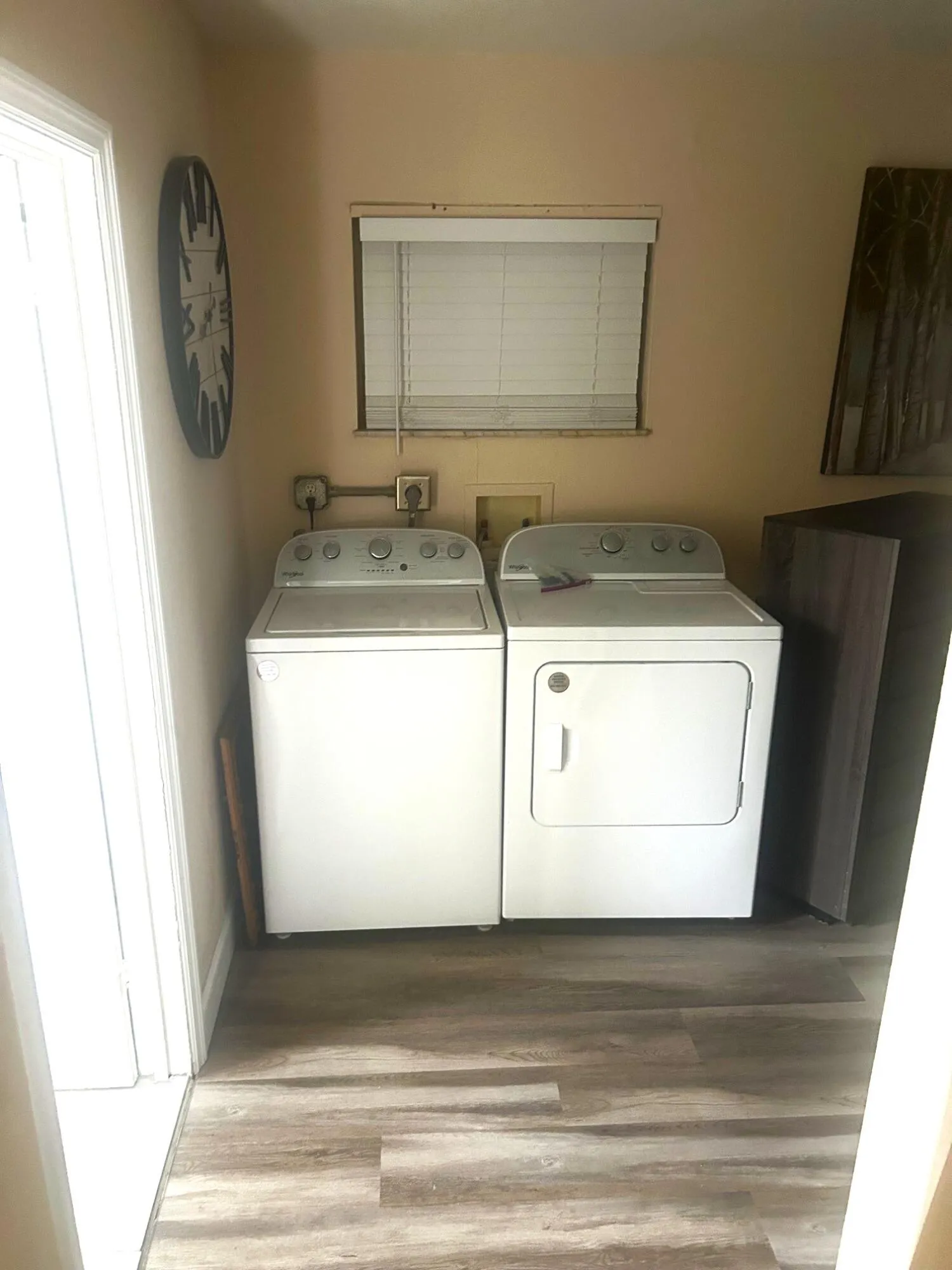dukes laundry