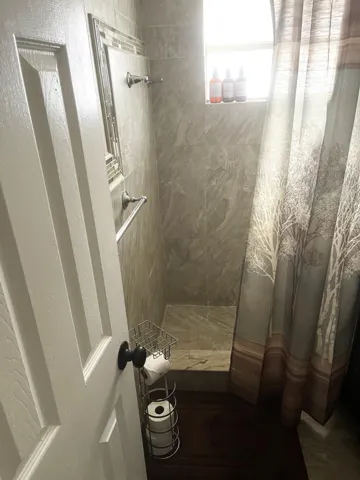 dukes shower 2