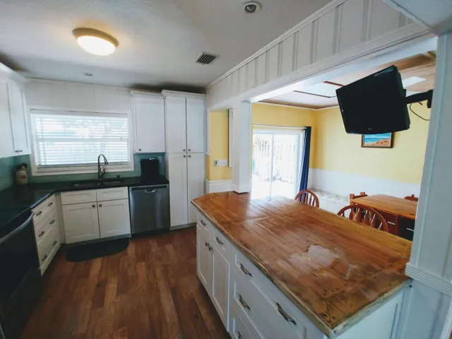 Canal Kitchen