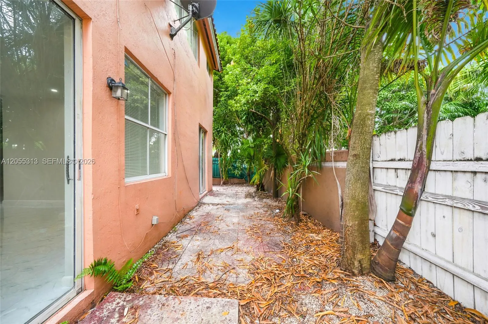 Property photo 44