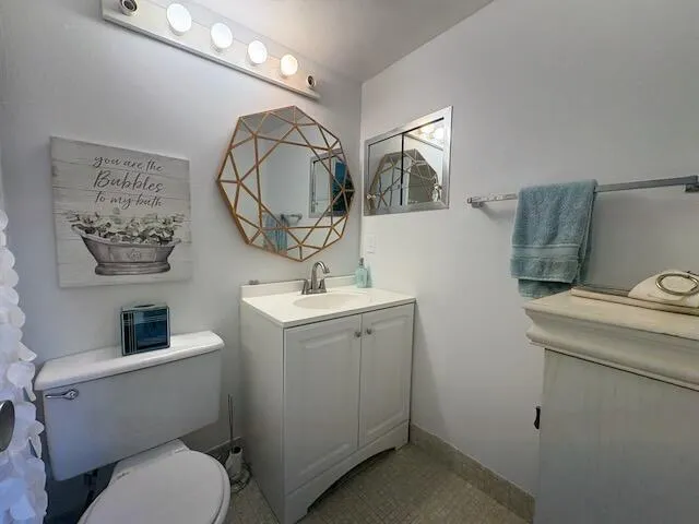Main full Bathroom updated with step in tub