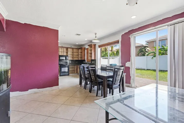 2-web-or-mls-11431_Sage_Meadow_Ter_002