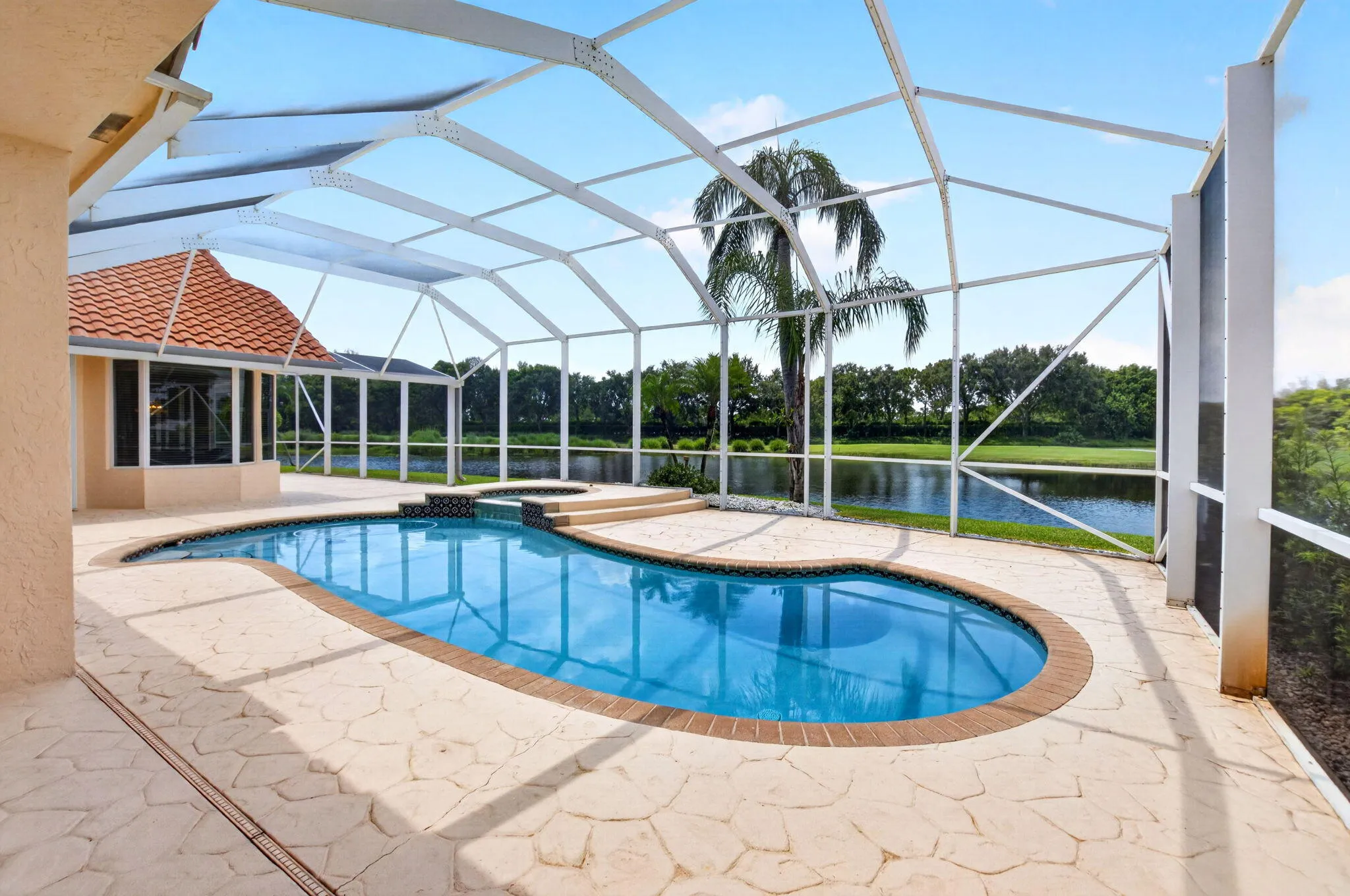 alt view covered pool